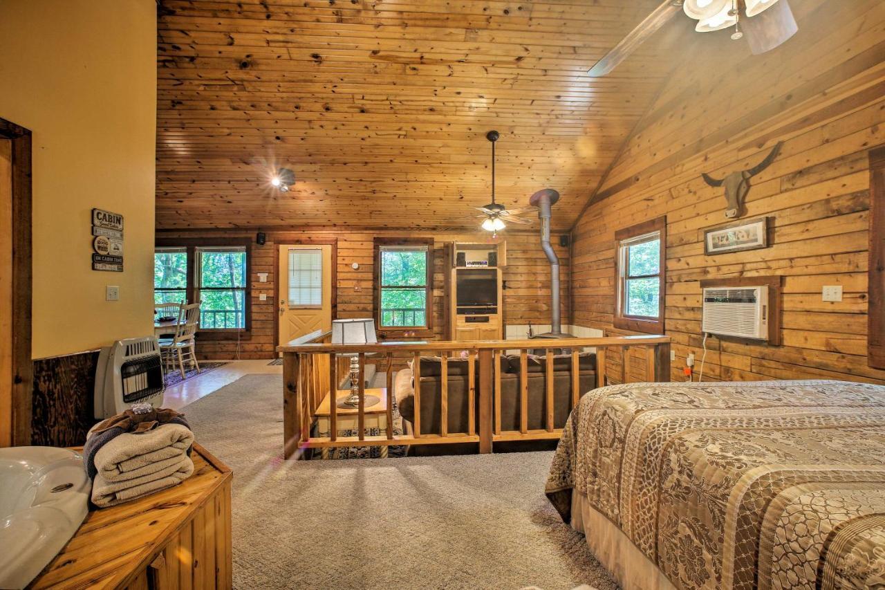 Secluded Studio 1 Mi To Thorncrown Chapel Eureka Springs Exteriör bild